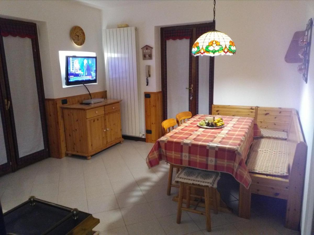 La Casa Di Puffy Apartment Selvino Luaran gambar